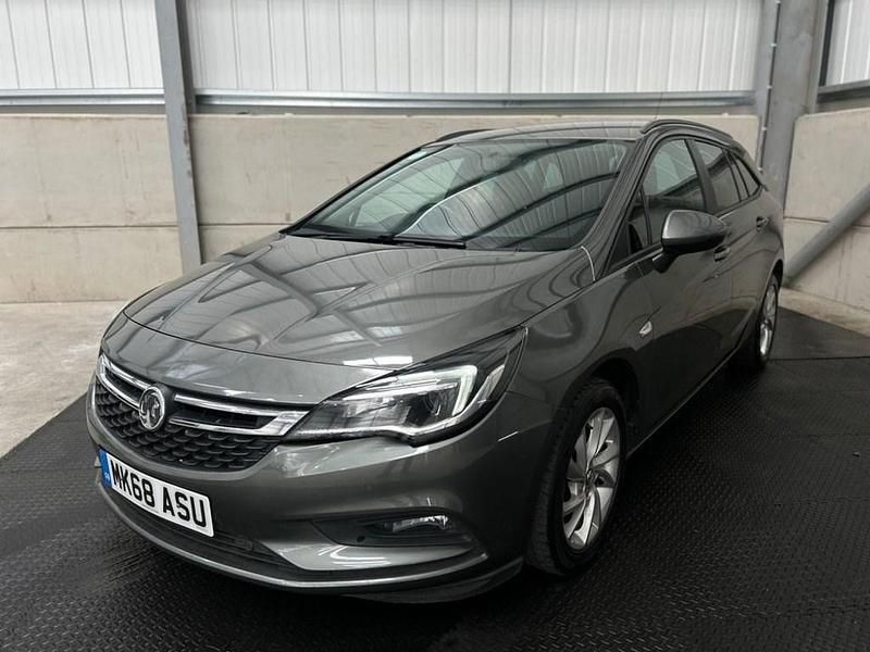 Second-hand Vauxhall Astra 110 CP (80 kW) 2019 Gri Break
