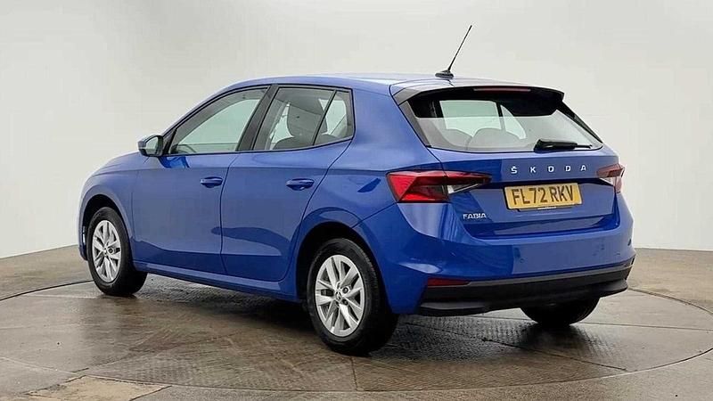 Used Skoda Fabia Comfort 59 HP (43 kW) 2022 Energy blue Hatchback