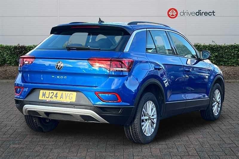 Used VW T-Roc Life 110 HP (80 kW) 2024 Blue SUV