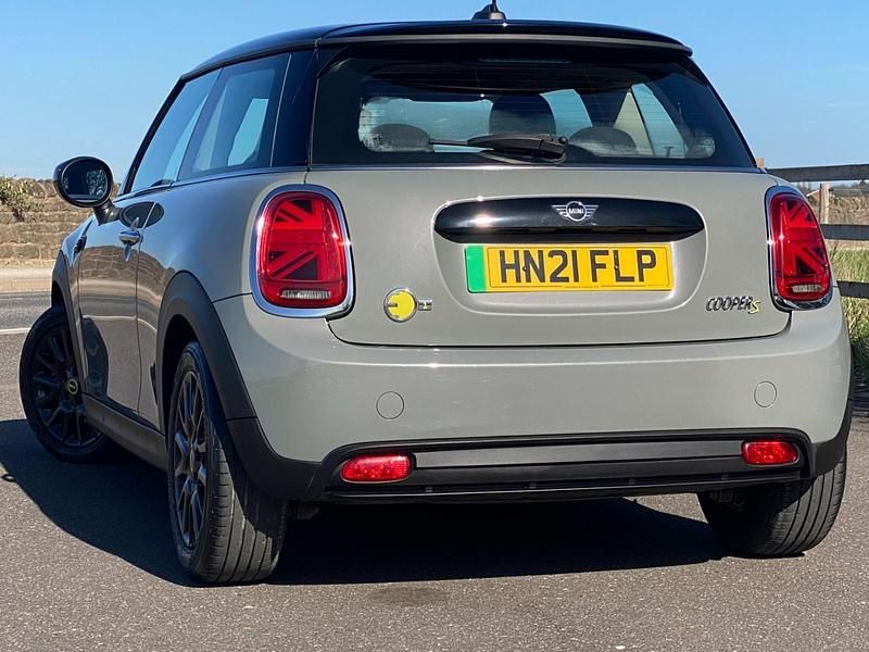 Used Mini Cooper S Hatch 135 kW (184 HP) 2021 Moonwalk grey Hatchback