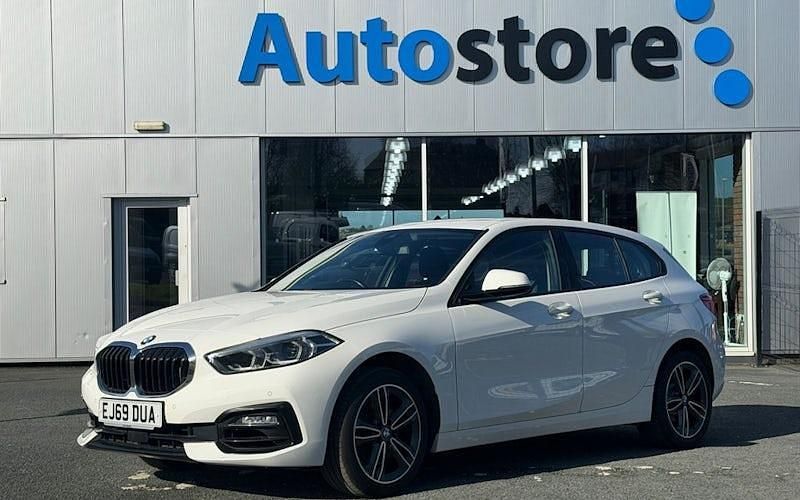 Used BMW 118 Sport Line 140 HP (102 kW) 2020 Hatchback