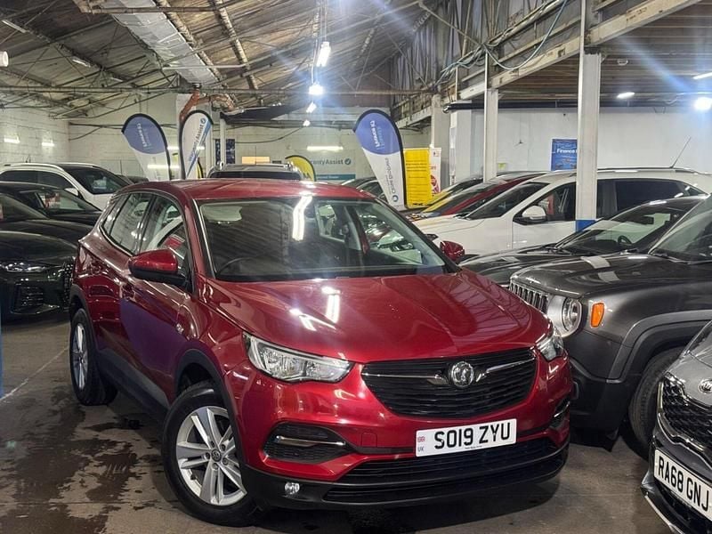 Second-hand Vauxhall Grandland X S 130 CP (95 kW) 2019 Roșu SUV