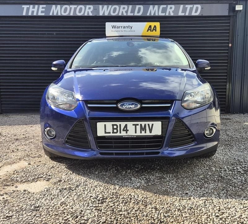 Used Ford Focus Titanium 125 HP (91 kW) 2014 Blue Hatchback