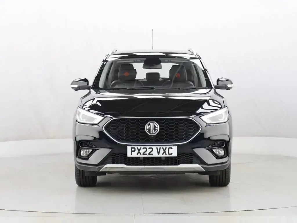 Usado MG ZS Exclusive 106 CV (77 kW) 2022 Negro SUV