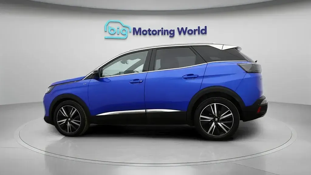 Used Peugeot 3008 Premium 130 HP (95 kW) 2022 Blue SUV
