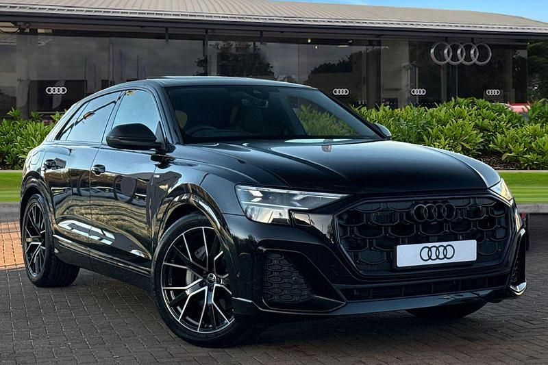 New Audi Q8 Advanced 2025 Black SUV