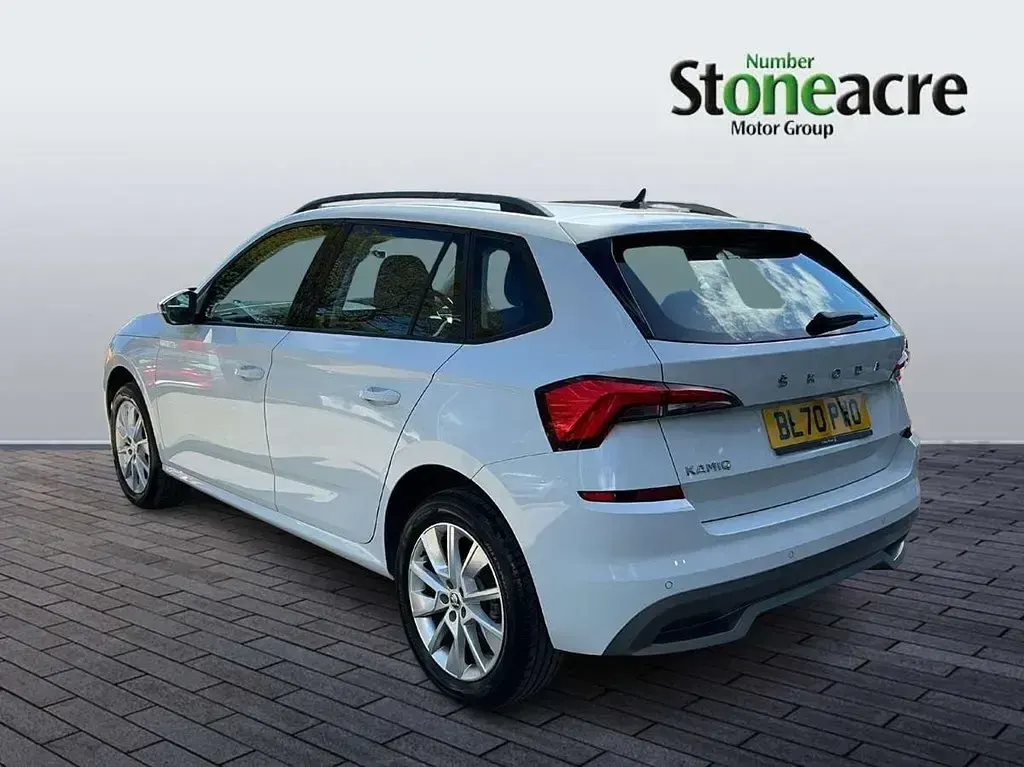 Used Skoda Kamiq SE 108 HP (79 kW) 2021 White SUV