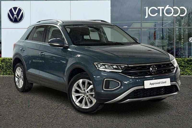 Blue Used 2025 VW T-Roc Match SUV | £26,747 (Fair price) - Image 1/4