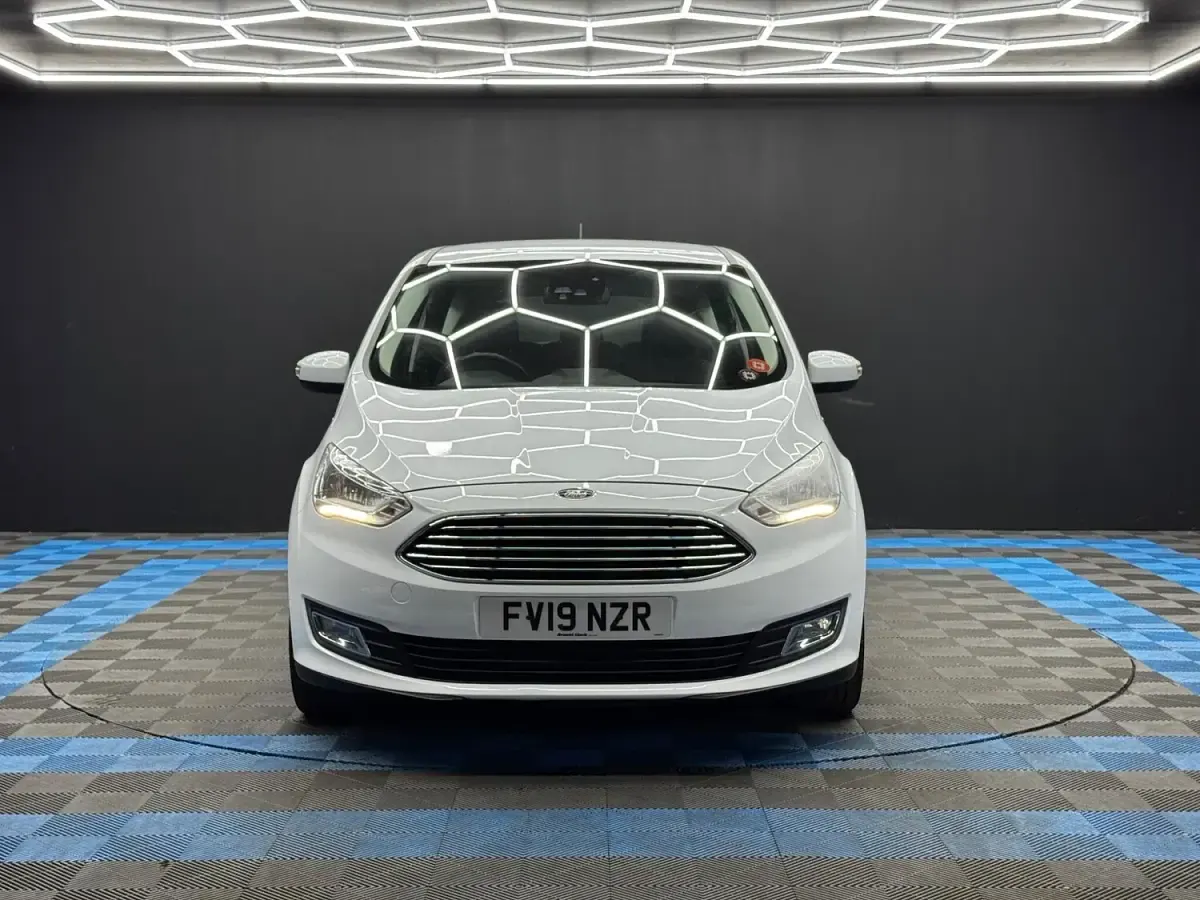 Used Ford C-MAX Titanium 2019 White MPV