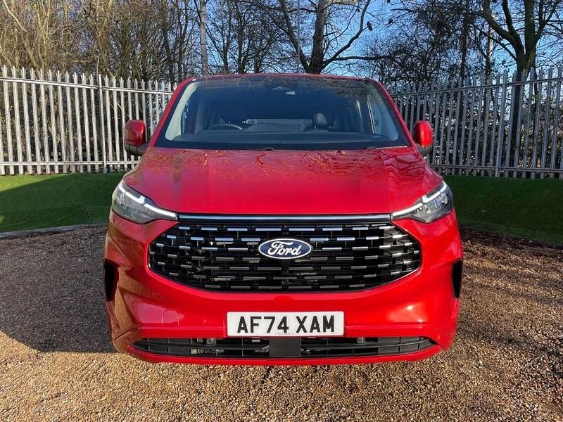 Used Ford Tourneo Titanium 136 HP (100 kW) 2024 Red MPV