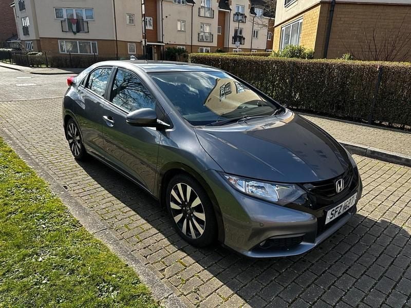 Grey Used 2014 Honda Civic SE Plus Hatchback | £3,690 (Good price) - Image 1/4