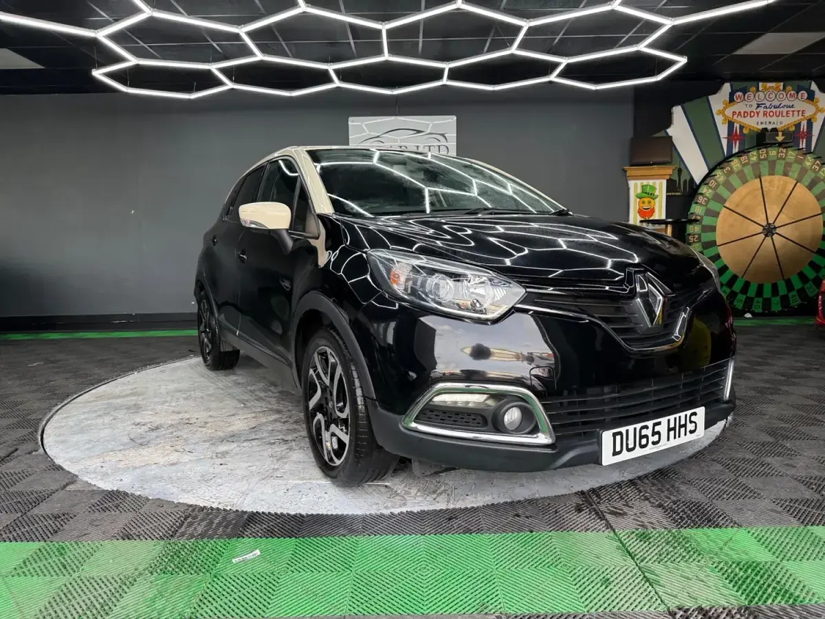 Usado Renault Captur Dynamique 90 CV (66 kW) 2015 Beige SUV