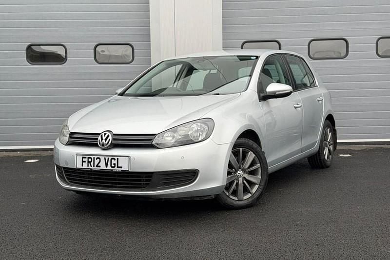 Used VW Golf VII Match 105 HP (77 kW) 2012 Silver Hatchback