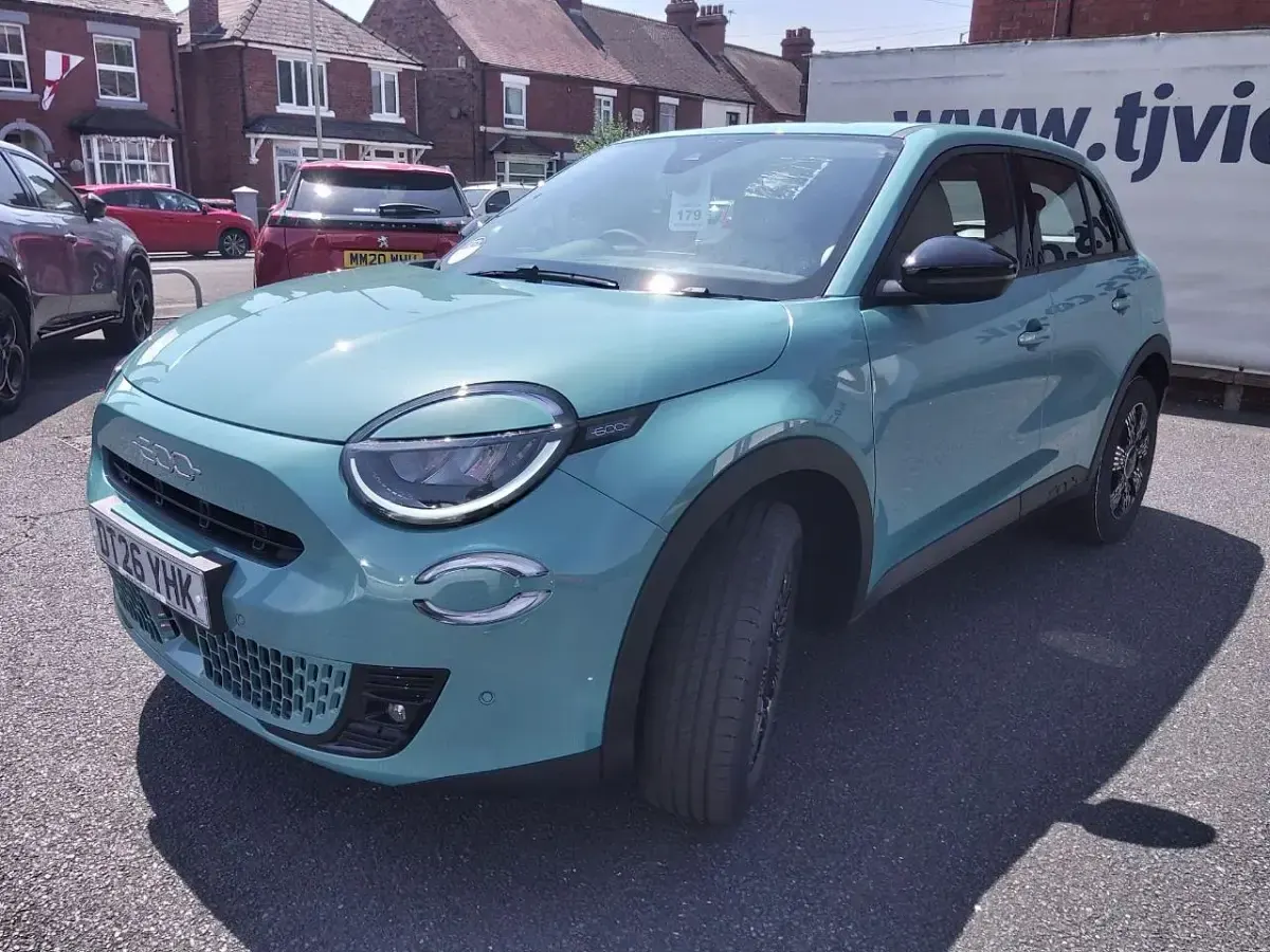 New Fiat 600 Icon 99 HP (72 kW) 2026 Blue SUV