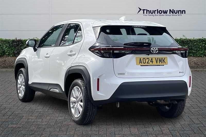 Used Toyota Yaris Cross 116 HP (85 kW) 2024 White SUV