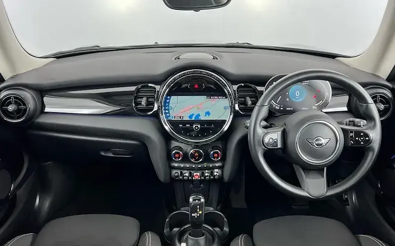 Used Mini Cooper S Classic 178 HP (130 kW) 2022 Hatchback