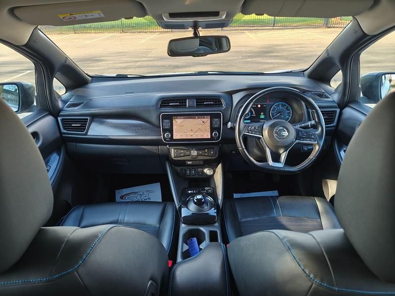 Used Nissan Leaf N-Connecta 110 kW (150 HP) 2019 Grey Hatchback