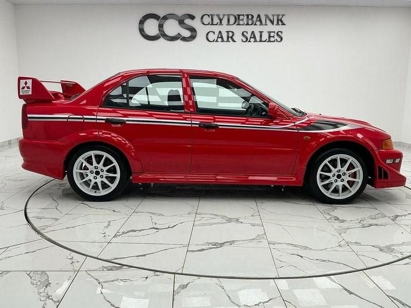 Used Mitsubishi Lancer 2017 Red Sedan