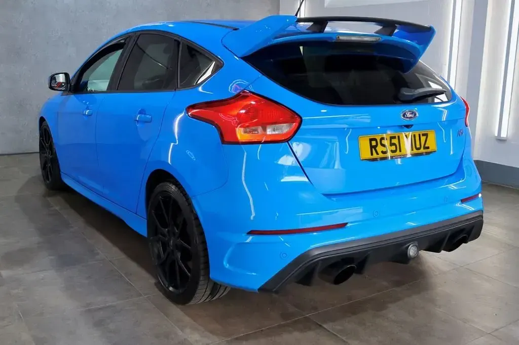 Used Ford Focus RS 350 HP (257 kW) 2016 Blue Hatchback