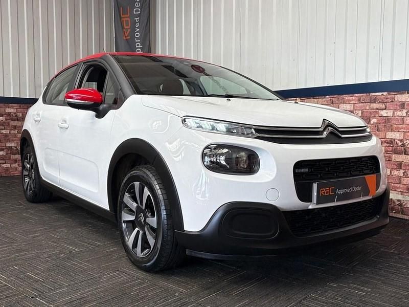 Used Citroën C3 Feel 110 HP (80 kW) 2017 White Hatchback