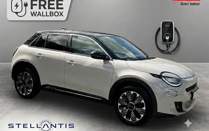 Used Fiat 600E La Prima 114 kW (156 HP) 2025 SUV