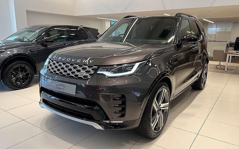 New 2026 Land Rover Discovery 5 SUV | £82,885 (Expensive) - Image 1/4