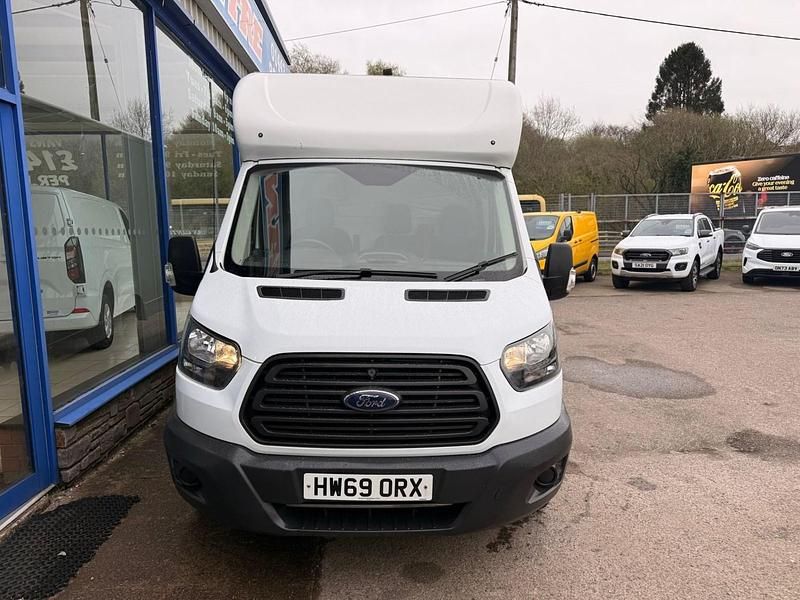Usado Ford Transit 130 HP (95 kW) 2020 Branco Van