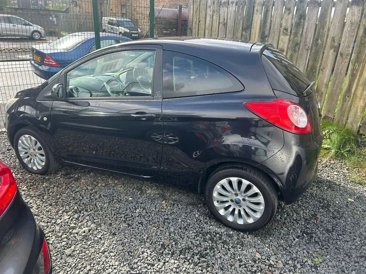 Used Ford Ka Zetec 69 HP (50 kW) 2011 Black Hatchback