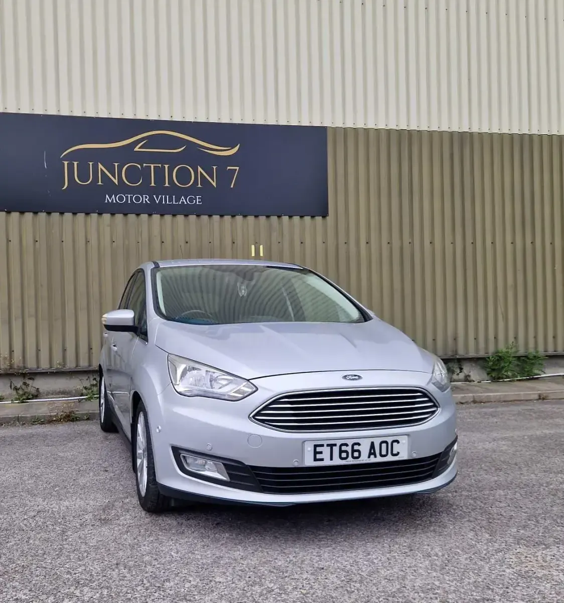 Used Ford C-MAX Titanium 120 HP (88 kW) 2017 Silver MPV