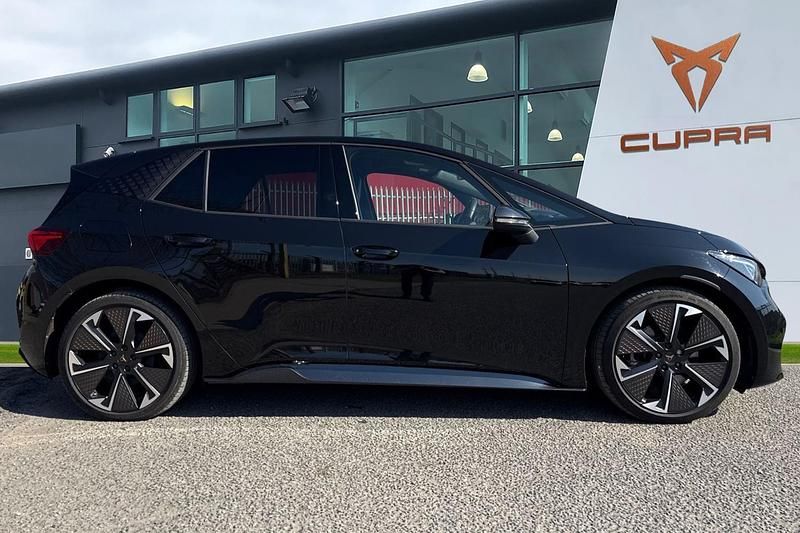 Used Cupra Born e-Boost 169 kW (231 HP) 2025 Black Hatchback