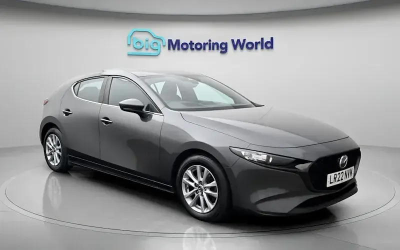 Usado Mazda 3 122 CV (89 kW) 2022 Gris Utilitario