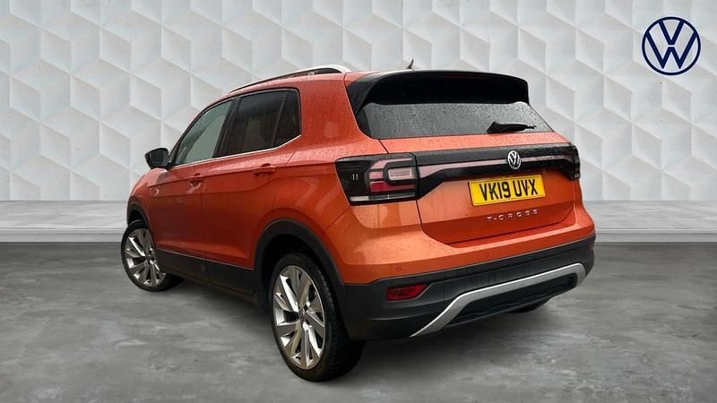 Used VW T-Cross SEL 115 HP (84 kW) 2019 Orange SUV