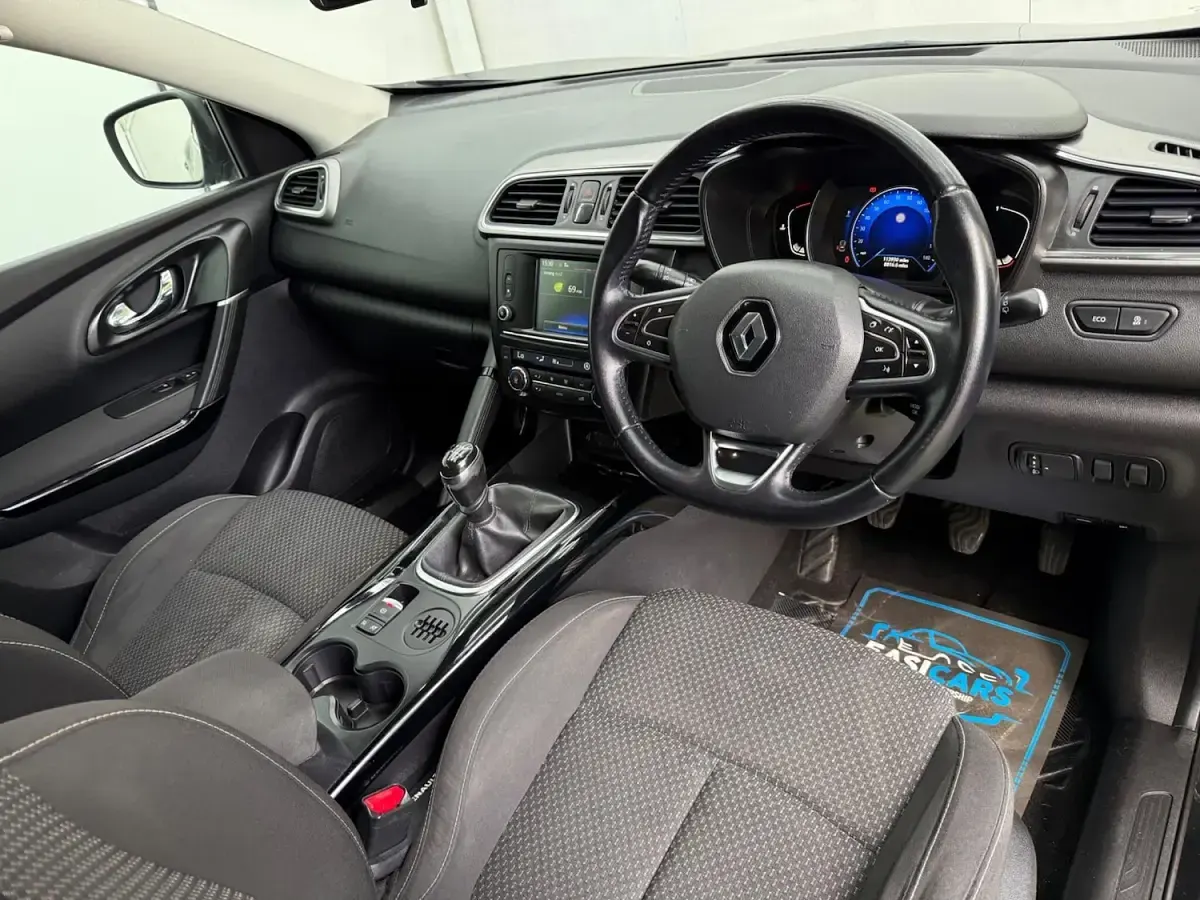 Used Renault Kadjar Dynamique 130 HP (95 kW) 2016 Black SUV