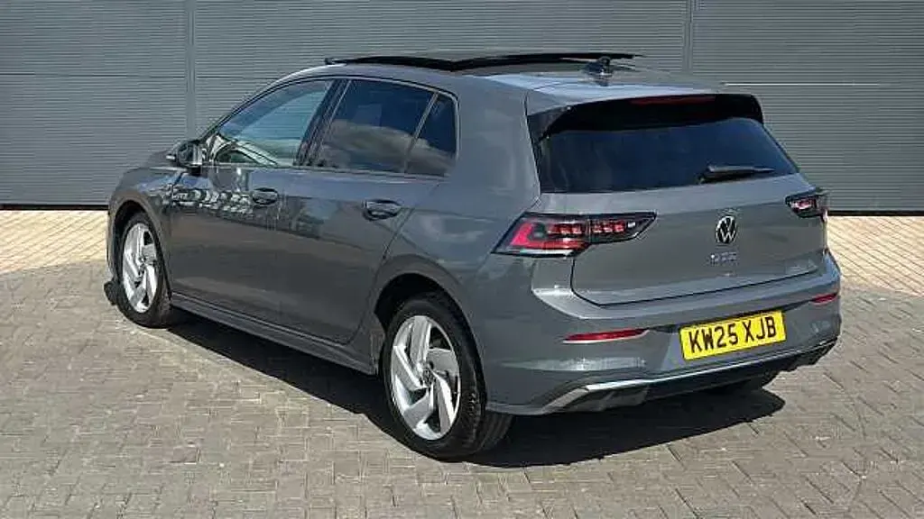 Used VW Golf VIII GTE 272 HP (200 kW) 2025 Grey Hatchback