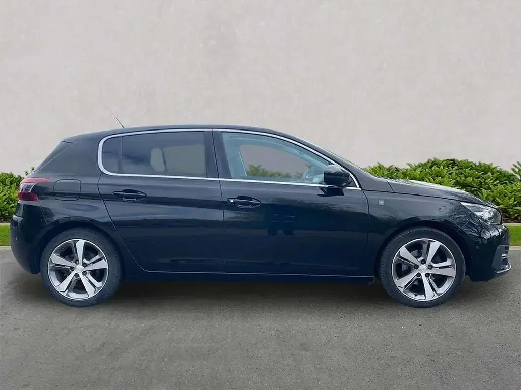 Second-hand Peugeot 308 S 130 CP (95 kW) 2020 Negru Hatchback