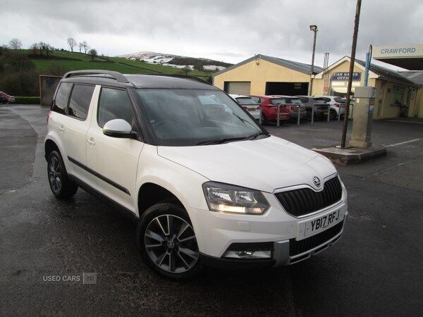 White Used 2017 Skoda Yeti SE Drive SUV | £10,500 (Fair price) - Image 1/4