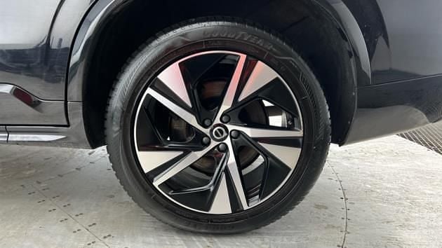 Used Volvo XC90 R-Design 232 HP (170 kW) 2021 Black SUV