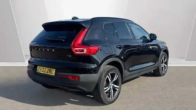Used Volvo XC40 R-Design 161 HP (118 kW) 2022 SUV