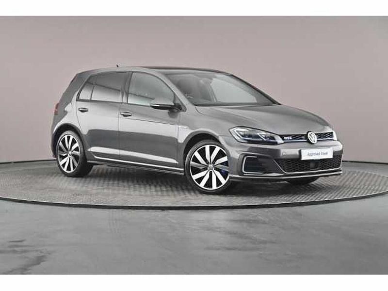 Used VW Golf VII Advance 204 HP (150 kW) 2018 Grey Hatchback