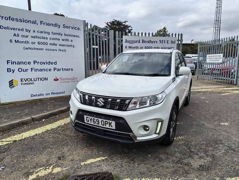 White Used 2019 Suzuki Vitara SZ-T SUV | £12,995 (Fair price) - Image 1/4