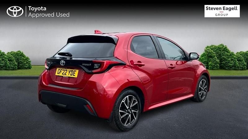 Used Toyota Yaris Hybrid Design 2022 Red Hatchback