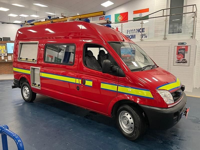 Used LDV Maxus 120 HP (88 kW) 2010 Silver Van