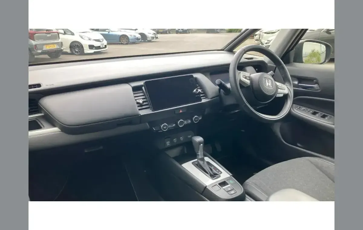 Używany Honda Jazz Advance 122 KM (89 kW) 2023 Czarny Hatchback