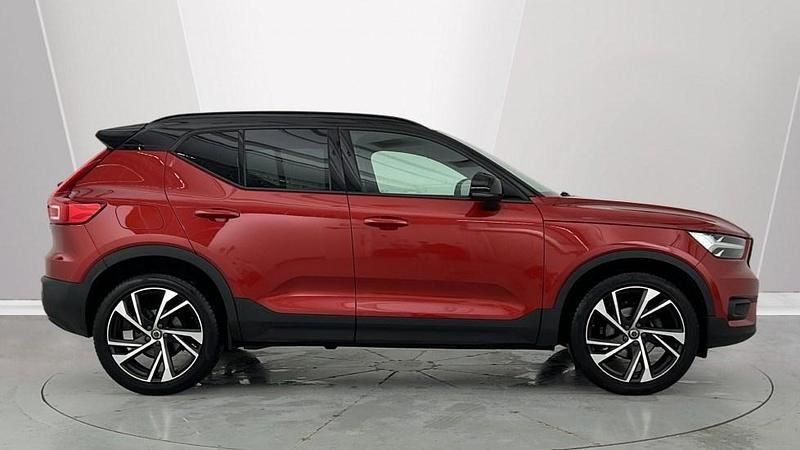 Used Volvo XC40 R-Design Pro 161 HP (118 kW) 2021 Red SUV