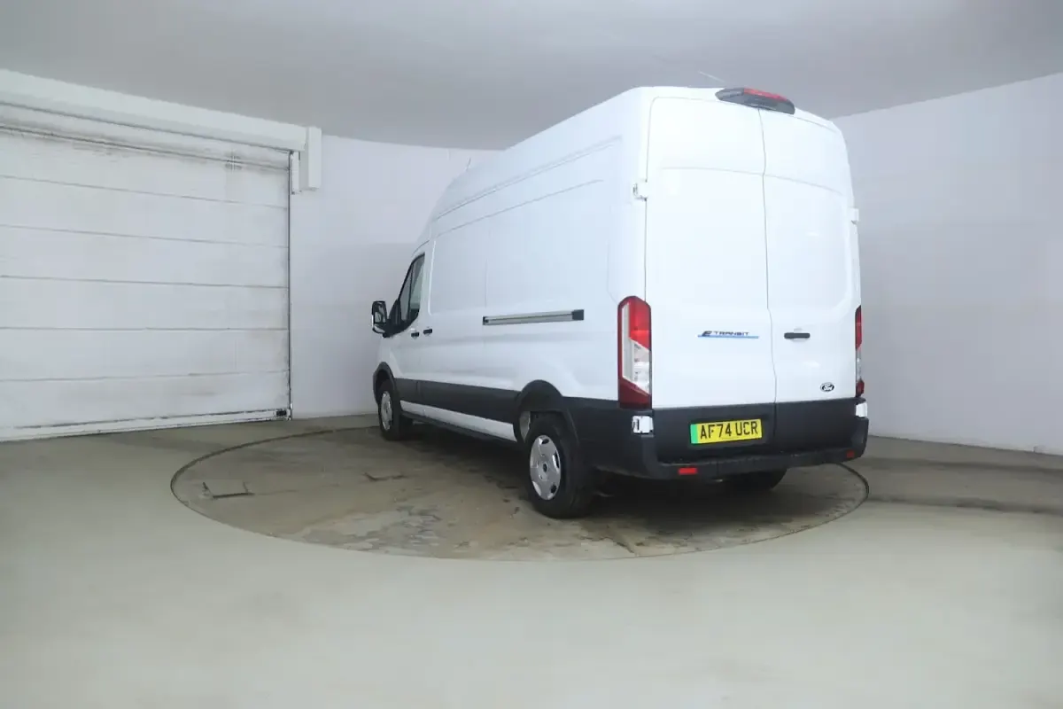 Used Ford Transit Trend 135 kW (184 HP) 2024 White Van