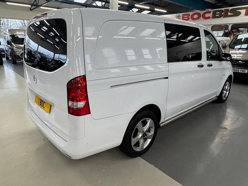 Begagnad Mercedes Vito 2019 Vit Van