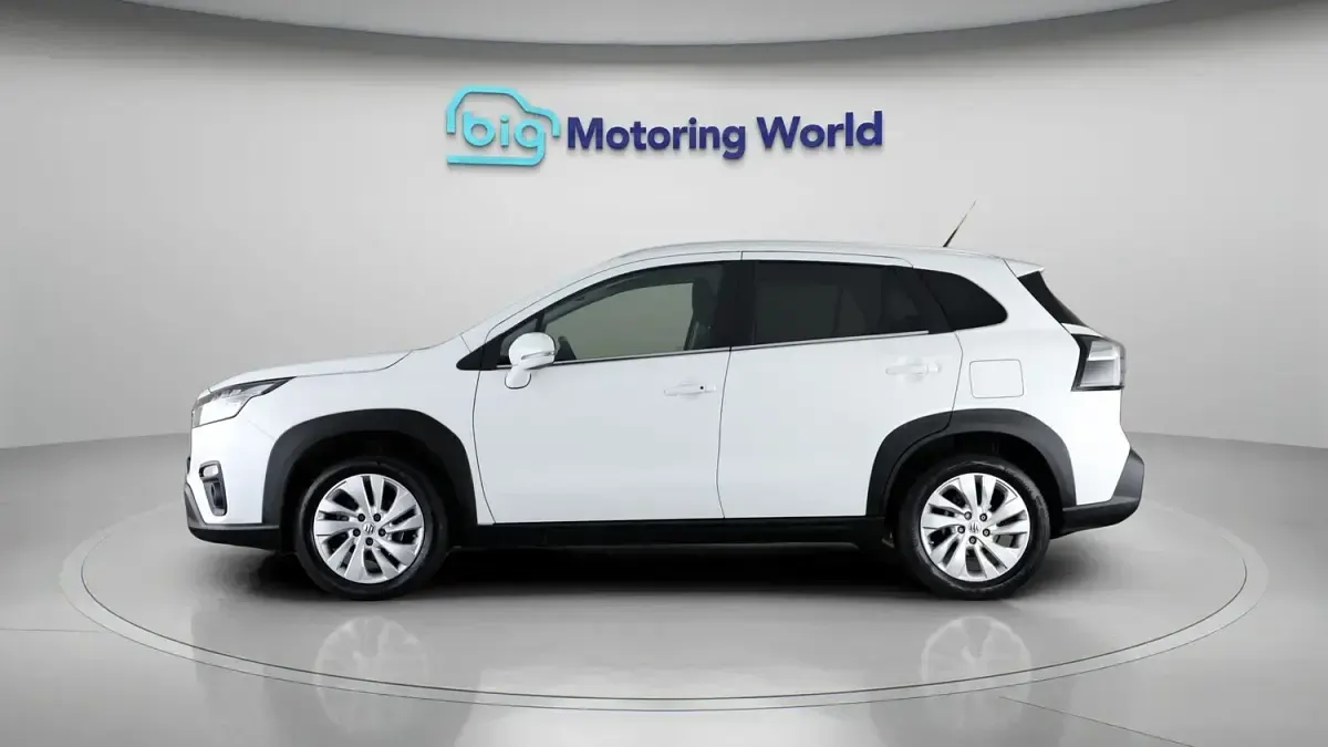 Used Suzuki SX4 2023 White Hatchback