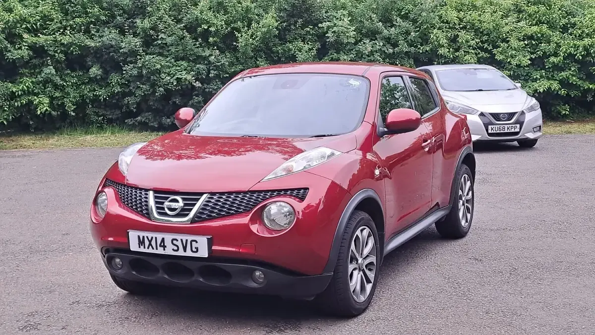 Used Nissan Juke Tekna 117 HP (86 kW) 2014 Red SUV