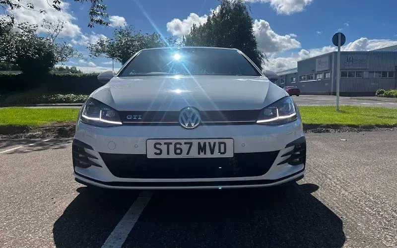 Used VW Golf VII GTI 230 HP (169 kW) 2017 White Hatchback