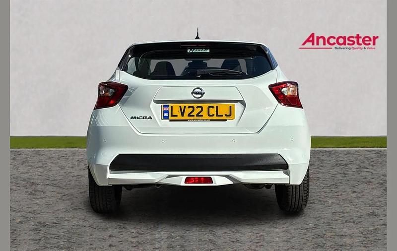 Used Nissan Micra Acenta 91 HP (66 kW) 2022 White Hatchback